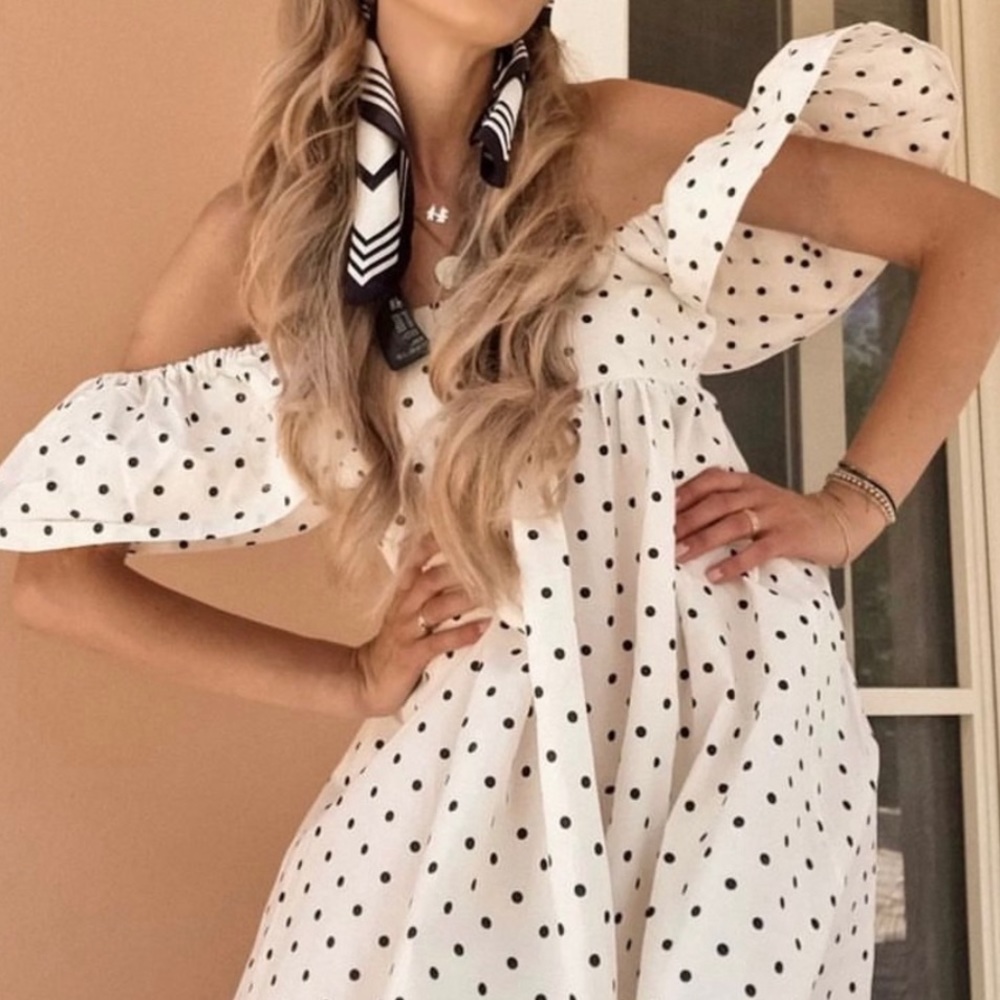 H&M ruffle neck wrap dress XS